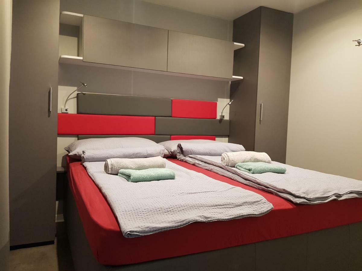 Camping Raca سفيتي يوراي المظهر الخارجي الصورة